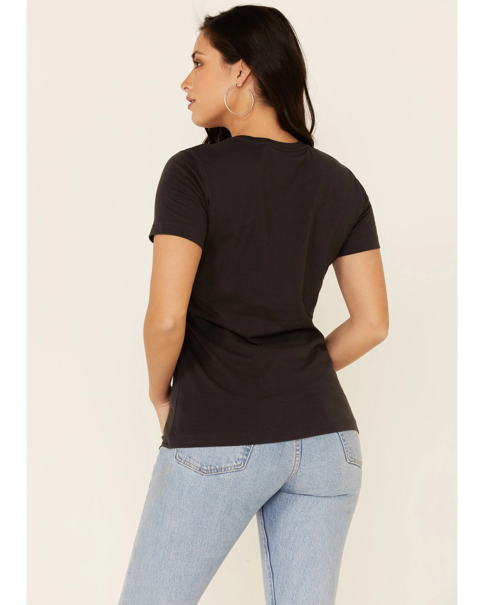 Wrangler Women's Southwestern Horseshoe Desert Graphic Tee 4 Wrangler Women's Southwestern Horseshoe Desert Graphic Tee - Image 4