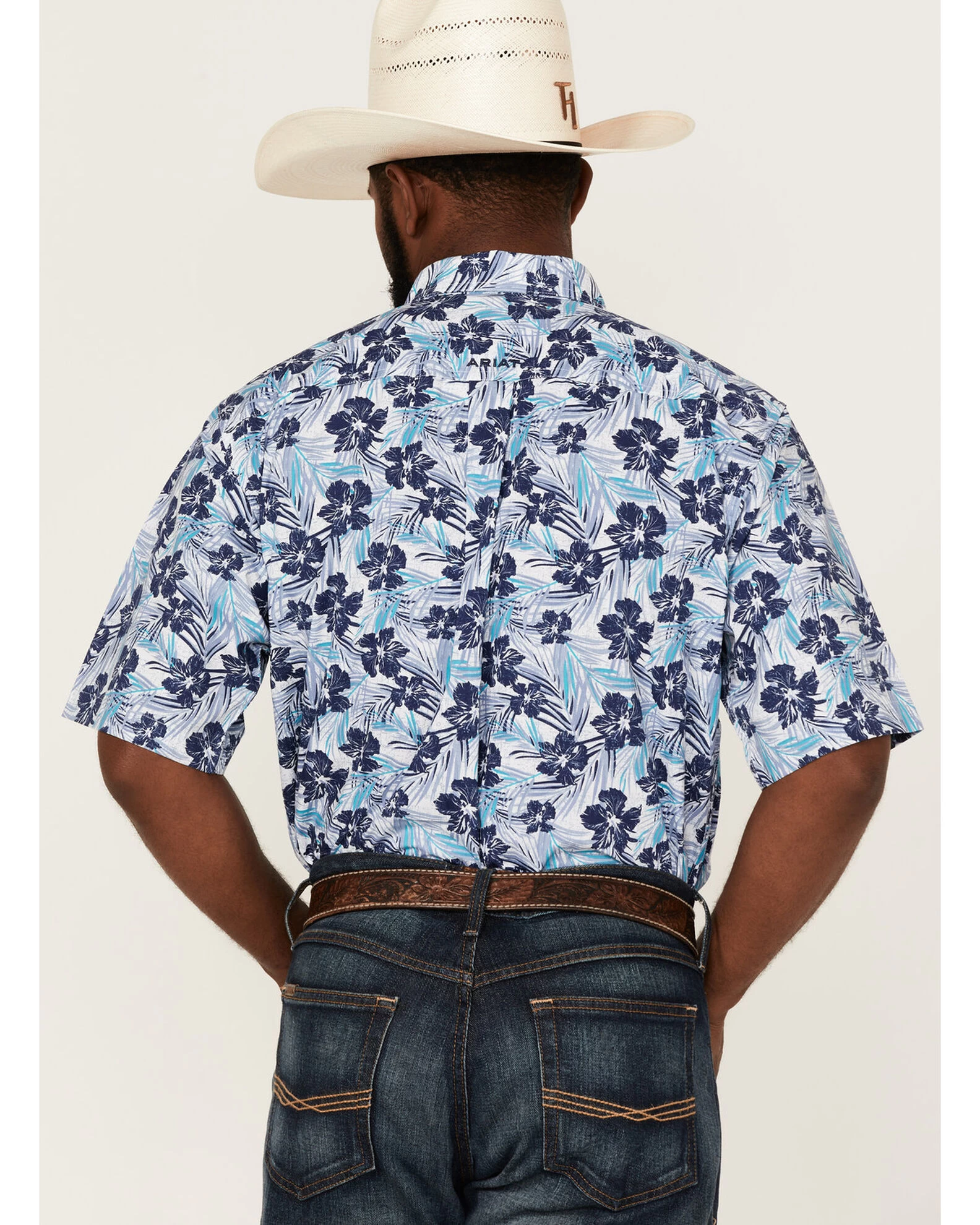 Ariat Men's Ishan Floral Print Short Sleeve Button Down Western Shirt 4 Ariat Men's Ishan Floral Print Short Sleeve Button Down Western Shirt - Image 4