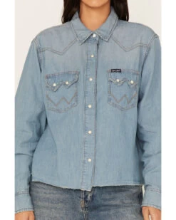 Wrangler Retro Women's Denim Frayed Long Sleeve Snap Western Shirt -Cowboy Pradise 2000365302 400 P4