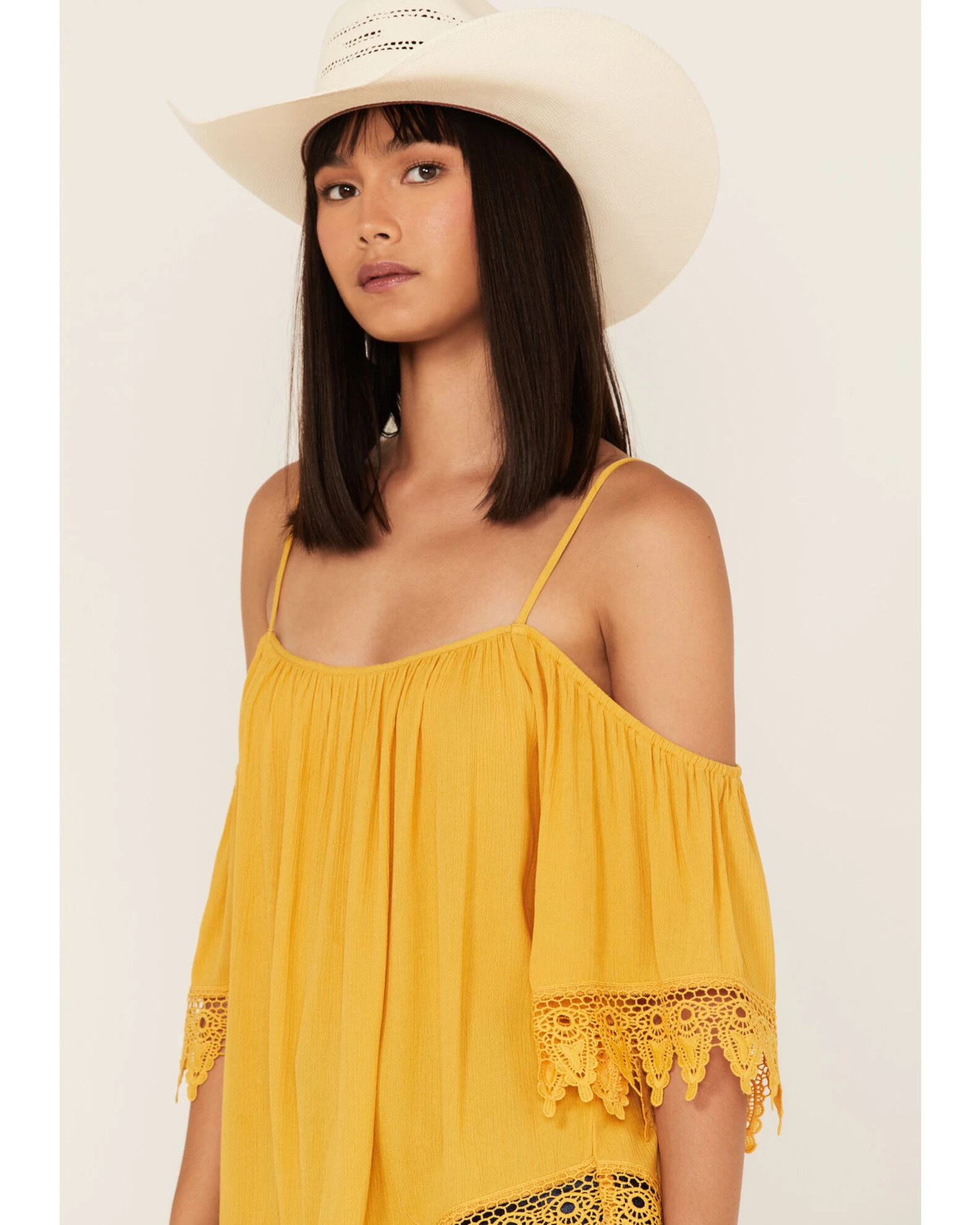 No Frills Women's Lace Cold Shoulder Long Sleeve Woven Top 2 No Frills Women's Lace Cold Shoulder Long Sleeve Woven Top - Image 2