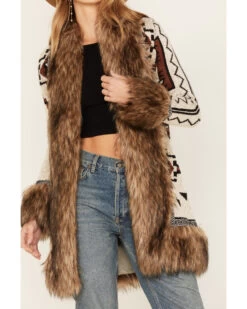 Shyanne Women's Southwestern Knit Faux Fur Trim Cardigan 6 Shyanne Women's Southwestern Knit Faux Fur Trim Cardigan -Cowboy Pradise 2000380627 295 P3