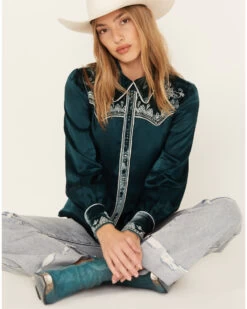 Shyanne Women's Embellished Velvet Long Sleeve Button-Down Western Shirt