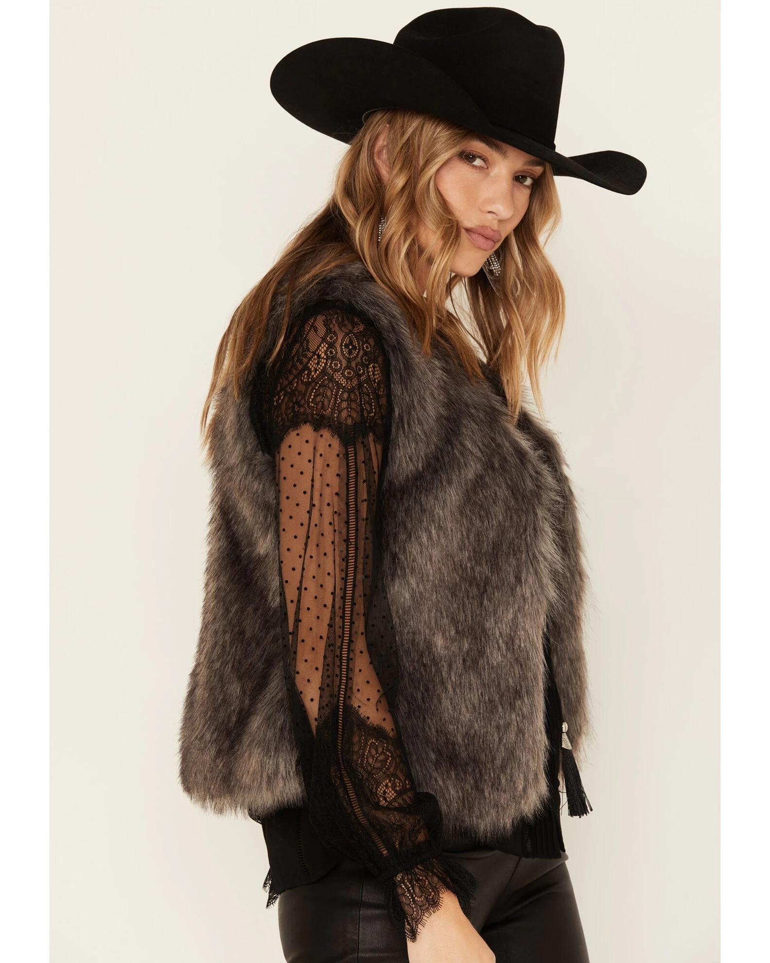 Shyanne Women's Faux Fur Vest 2 Shyanne Women's Faux Fur Vest - Image 2