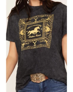 Changes Women's Yellowstone Bandana Short Sleeve Graphic Tee 6 Changes Women's Yellowstone Bandana Short Sleeve Graphic Tee -Cowboy Pradise 2000382607 001 P3