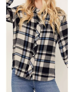 Idyllwind Women's Plaid Print Long Sleeve Woodlands Feather Western Snap Shirt 6 Idyllwind Women's Plaid Print Long Sleeve Woodlands Feather Western Snap Shirt -Cowboy Pradise 2000382973 023 P3