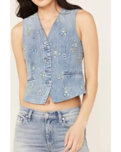 Driftwood Women's Nola Sky Light Wash Floral Print Denim Vest 6 Driftwood Women's Nola Sky Light Wash Floral Print Denim Vest -Cowboy Pradise 2000387003 412 P3