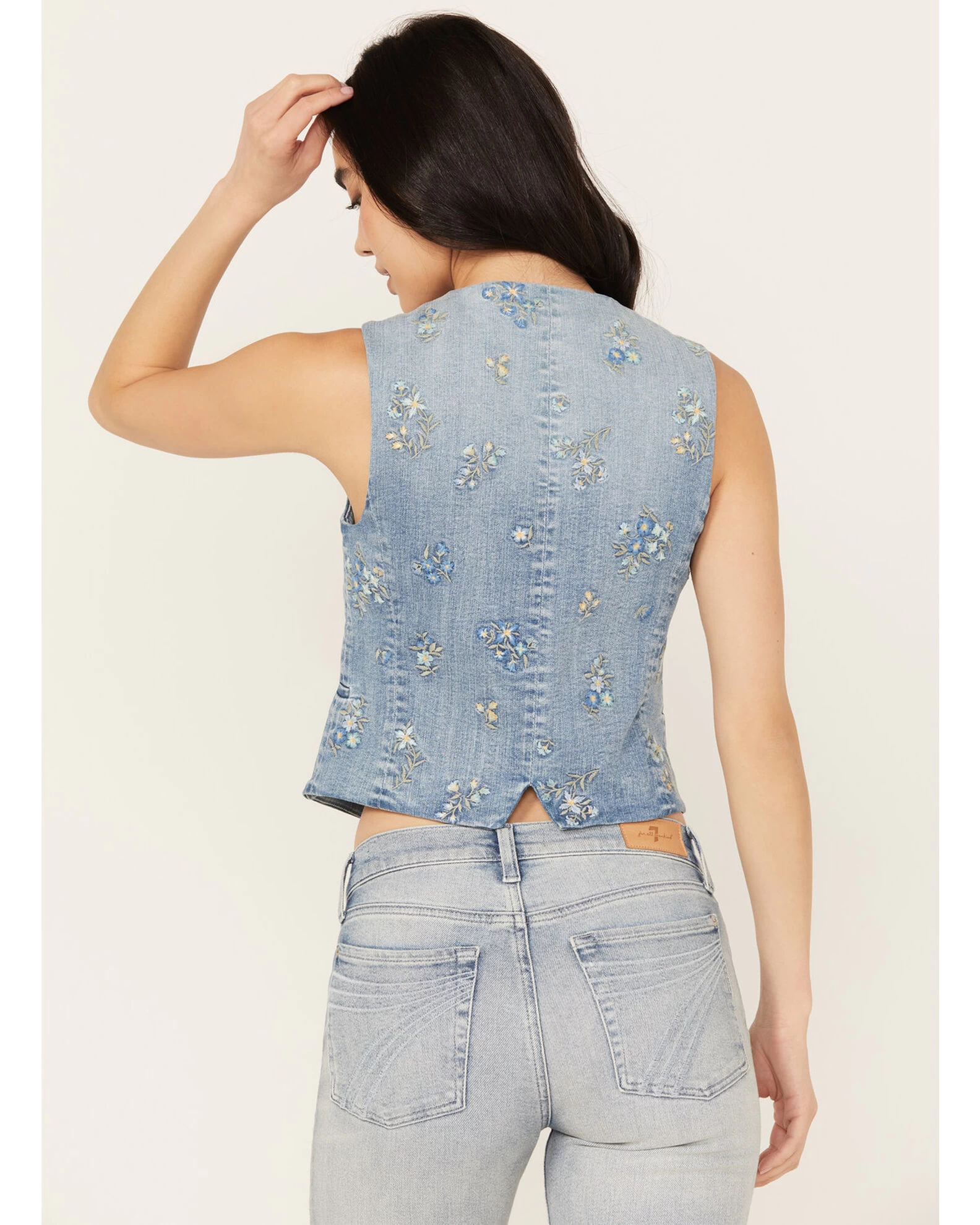 Driftwood Women's Nola Sky Light Wash Floral Print Denim Vest 4 Driftwood Women's Nola Sky Light Wash Floral Print Denim Vest - Image 4